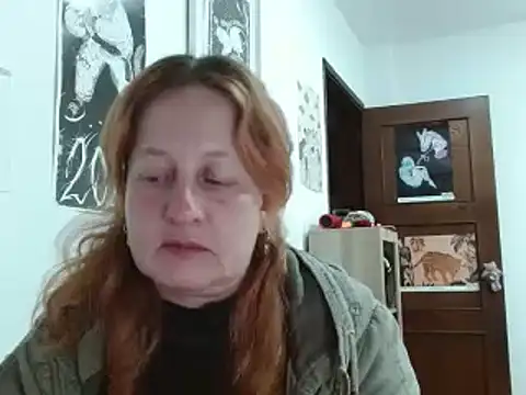 Snapshot of ViioletaMora chatting on 04/08/26, 02:35 ViioletaMora online show from 04/08/26, 02:35