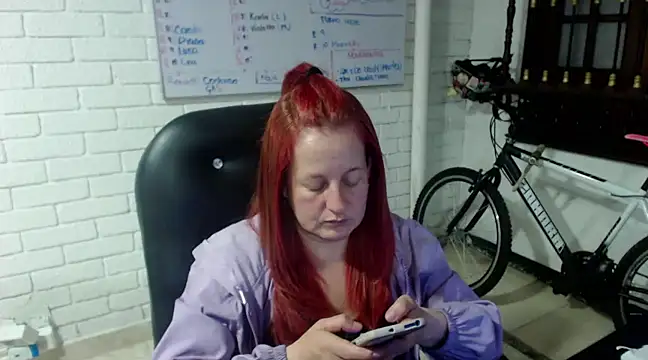 Snapshot of ViioletaMora chatting on 03/02/25, 11:17 ViioletaMora online show from 03/02/25, 11:17