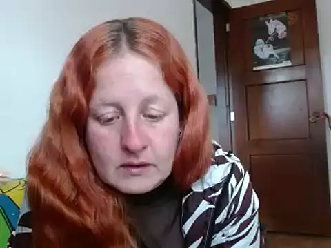 Snapshot of ViioletaMora chatting on 10/14/25, 05:46 ViioletaMora online show from 10/14/25, 05:46