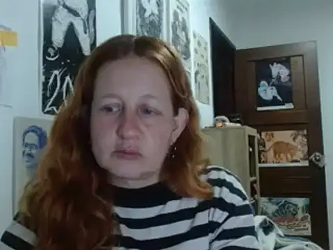 Snapshot of ViioletaMora chatting on 07/14/26, 02:05 ViioletaMora online show from 07/14/26, 02:05