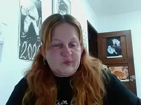 Snapshot of ViioletaMora chatting on 03/23/26, 03:06 ViioletaMora online show from 03/23/26, 03:06