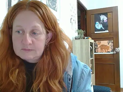 Snapshot of ViioletaMora chatting on 05/09/26, 04:38 ViioletaMora online show from 05/09/26, 04:38