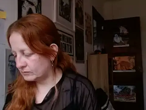 Snapshot of ViioletaMora chatting on 07/10/26, 10:21 ViioletaMora online show from 07/10/26, 10:21
