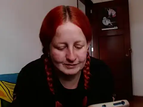 Snapshot of ViioletaMora chatting on 09/29/25, 04:34 ViioletaMora online show from 09/29/25, 04:34