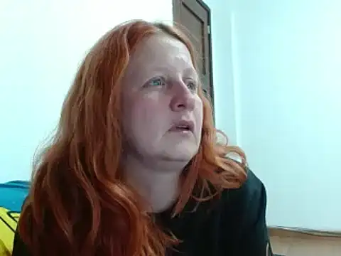 Snapshot of ViioletaMora chatting on 10/03/25, 05:42 ViioletaMora online show from 10/03/25, 05:42