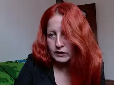 Snapshot of ViioletaMora chatting on 09/12/25, 06:29 ViioletaMora online show from 09/12/25, 06:29
