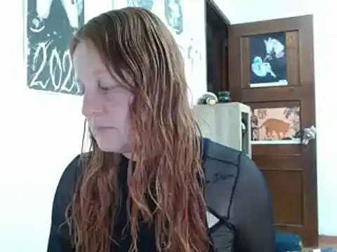 Snapshot of ViioletaMora chatting on 05/28/26, 02:19 ViioletaMora online show from 05/28/26, 02:19