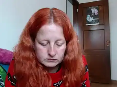 Snapshot of ViioletaMora chatting on 09/18/25, 07:17 ViioletaMora online show from 09/18/25, 07:17