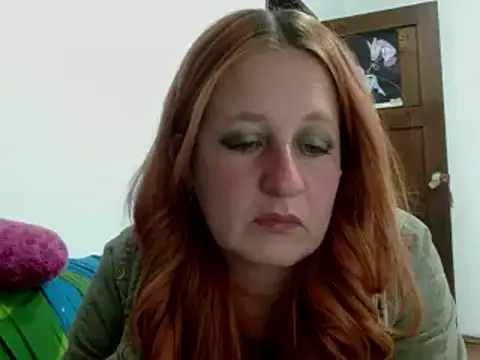 ViioletaMora online show from 10/26/25, 04:57