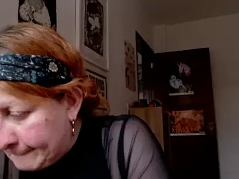 Snapshot of ViioletaMora chatting on 03/27/26, 06:20 ViioletaMora online show from 03/27/26, 06:20