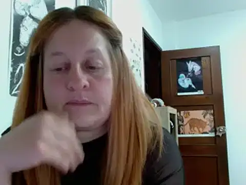 Snapshot of ViioletaMora chatting on 04/11/26, 07:45 ViioletaMora online show from 04/11/26, 07:45
