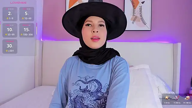 shann a online show from 10/31/25, 06:48