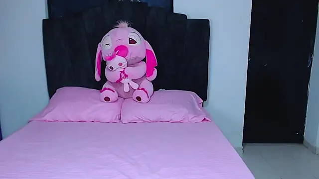 Ariel Zeo1 online show from 02/26/26, 07:14