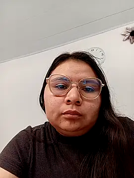 Snapshot of alice_love052 chatting on 10/24/25, 03:22 alice love052 online show from 10/24/25, 03:22