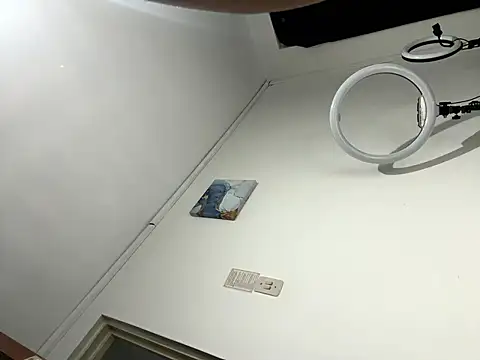 alice love052 online show from 03/21/26, 06:47