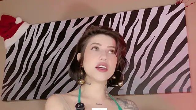 Hannah Borbon online show from 12/14/25, 12:50