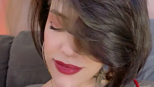 Hannah Borbon online show from 07/02/26, 01:17