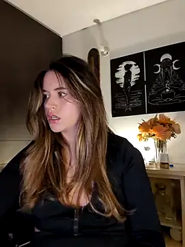 maliciaworld online show from 10/21/25, 01:38