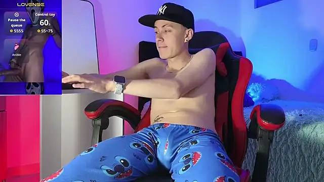 Elian Cooper online show from 02/17/26, 01:03