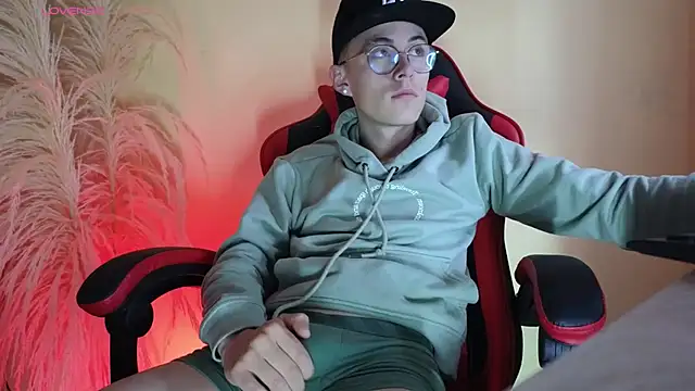 Snapshot of Elian_Cooper chatting on 02/26/25, 12:49 Elian Cooper online show from 02/26/25, 12:49