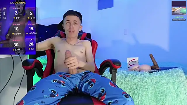 Snapshot of Elian_Cooper chatting on 11/27/25, 01:17 Elian Cooper online show from 11/27/25, 01:17