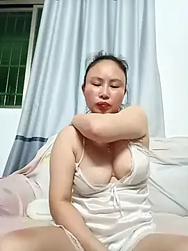 Snapshot of xiaoxuer chatting on 07/17/26, 08:28 xiaoxuer online show from 07/17/26, 08:28