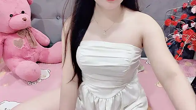 Funikio online show from 11/10/25, 02:38