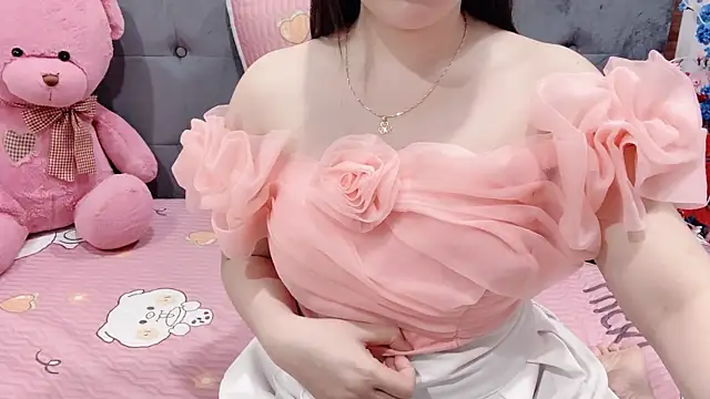 Funikio online show from 04/26/26, 01:47