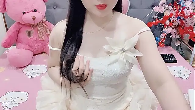 Funikio online show from 12/05/25, 02:32