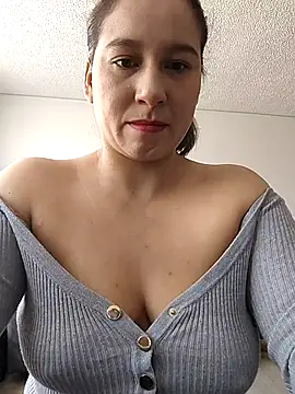 Zoe Nasty online show from 12/05/25, 01:53