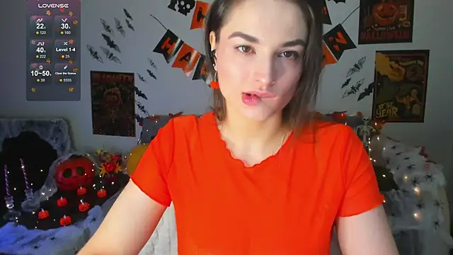 Camilla  one   online show from 10/28/25, 01:17