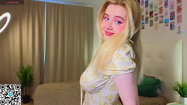 oliviabr0wn0 online show from 10/23/25, 02:21