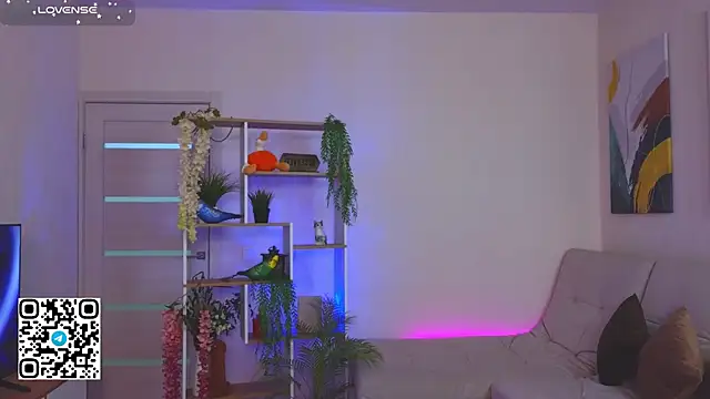 oliviabr0wn0 online show from 10/27/25, 02:12