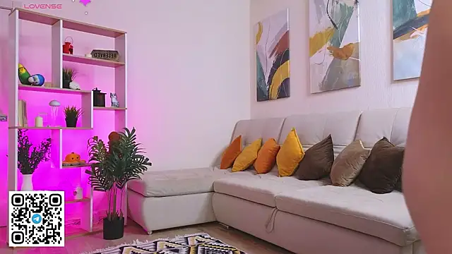 oliviabr0wn0 online show from 02/03/26, 06:40