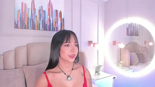 Snapshot of maddy_brookss chatting on 11/13/25, 07:18 maddy brookss online show from 11/13/25, 07:18