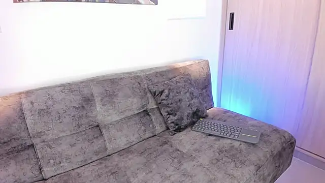 maddy brookss online show from 06/05/26, 02:38