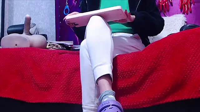 AyshaScott online show from 01/09/26, 01:07