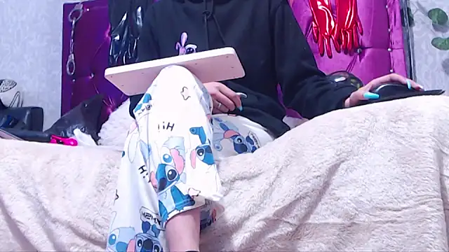 AyshaScott online show from 03/30/26, 01:12