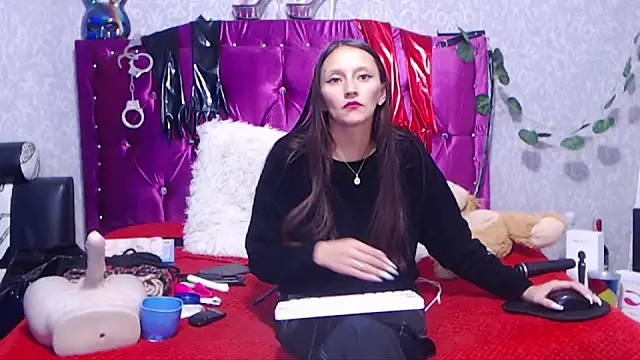 AyshaScott online show from 11/11/25, 01:17