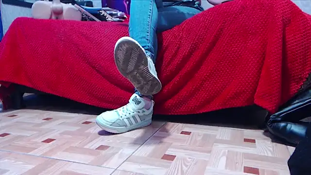 AyshaScott online show from 03/07/26, 08:25