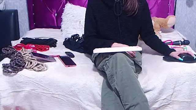 AyshaScott online show from 03/21/26, 02:24