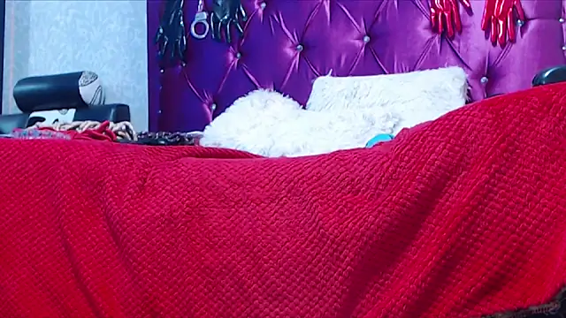 AyshaScott online show from 11/26/25, 12:38