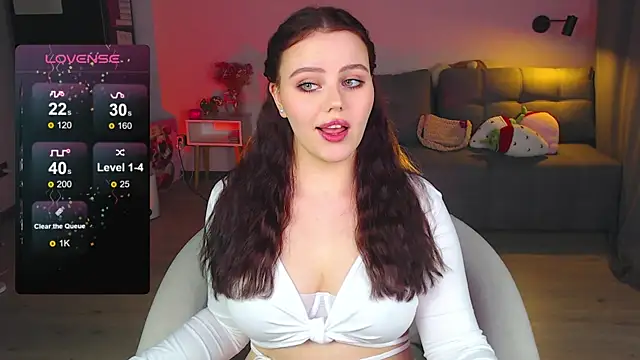 Snapshot of sensual_me chatting on 12/26/24, 04:36 sensual me online show from 12/26/24, 04:36