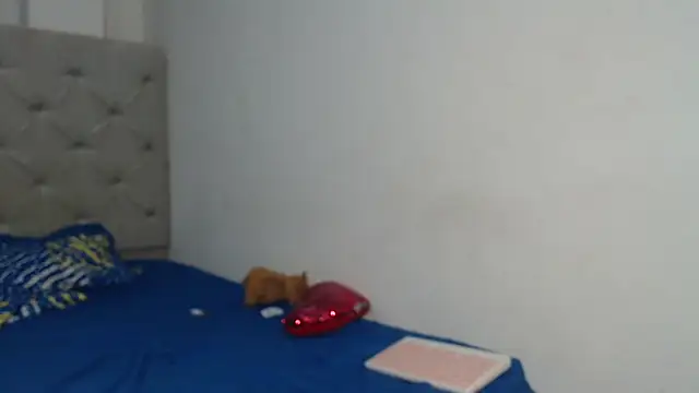 Snapshot of Melody_phillips2 chatting on 11/16/25, 11:48 Melody phillips2 online show from 11/16/25, 11:48