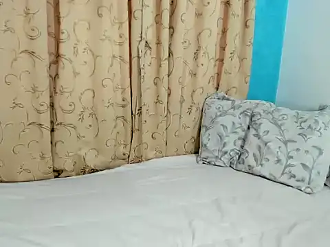 Snapshot of MonicaGarcia_ chatting on 03/10/25, 11:01 MonicaGarcia online show from 03/10/25, 11:01