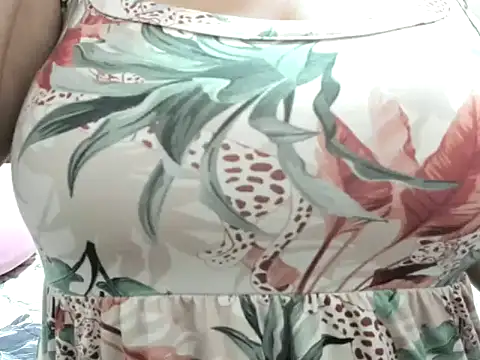 Snapshot of MonicaGarcia_ chatting on 05/19/26, 07:21 MonicaGarcia online show from 05/19/26, 07:21