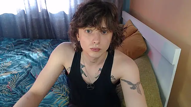 Snapshot of axxxturel chatting on 09/21/25, 11:59 axxxturel online show from 09/21/25, 11:59