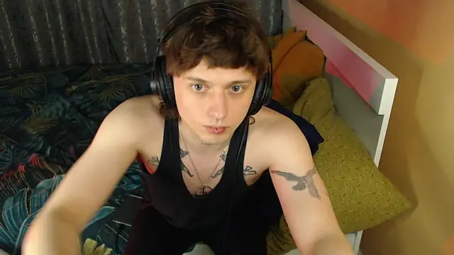 Snapshot of axxxturel chatting on 09/28/25, 05:09 axxxturel online show from 09/28/25, 05:09
