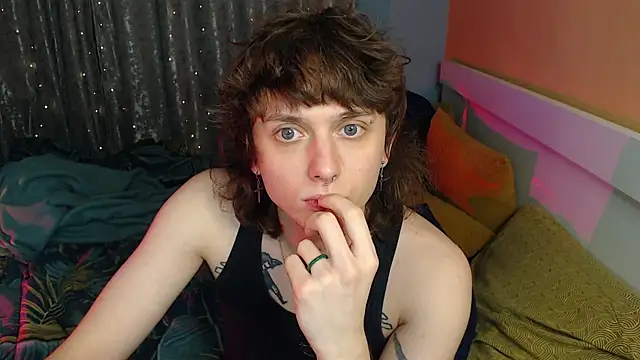 axxxturel online show from 12/18/25, 10:24