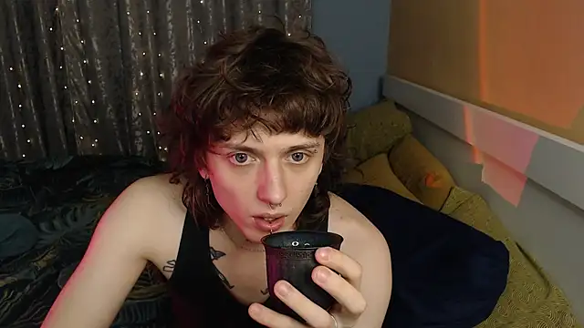 axxxturel online show from 12/15/25, 03:23